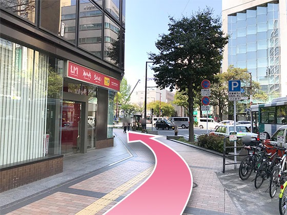 TCB東京中央美容外科 福岡天神院への行き方2