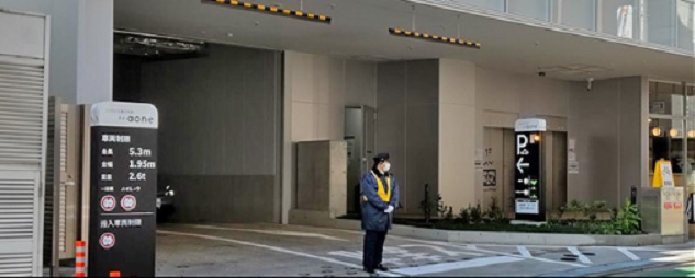 JIYUGAOKAdeaone駐車場