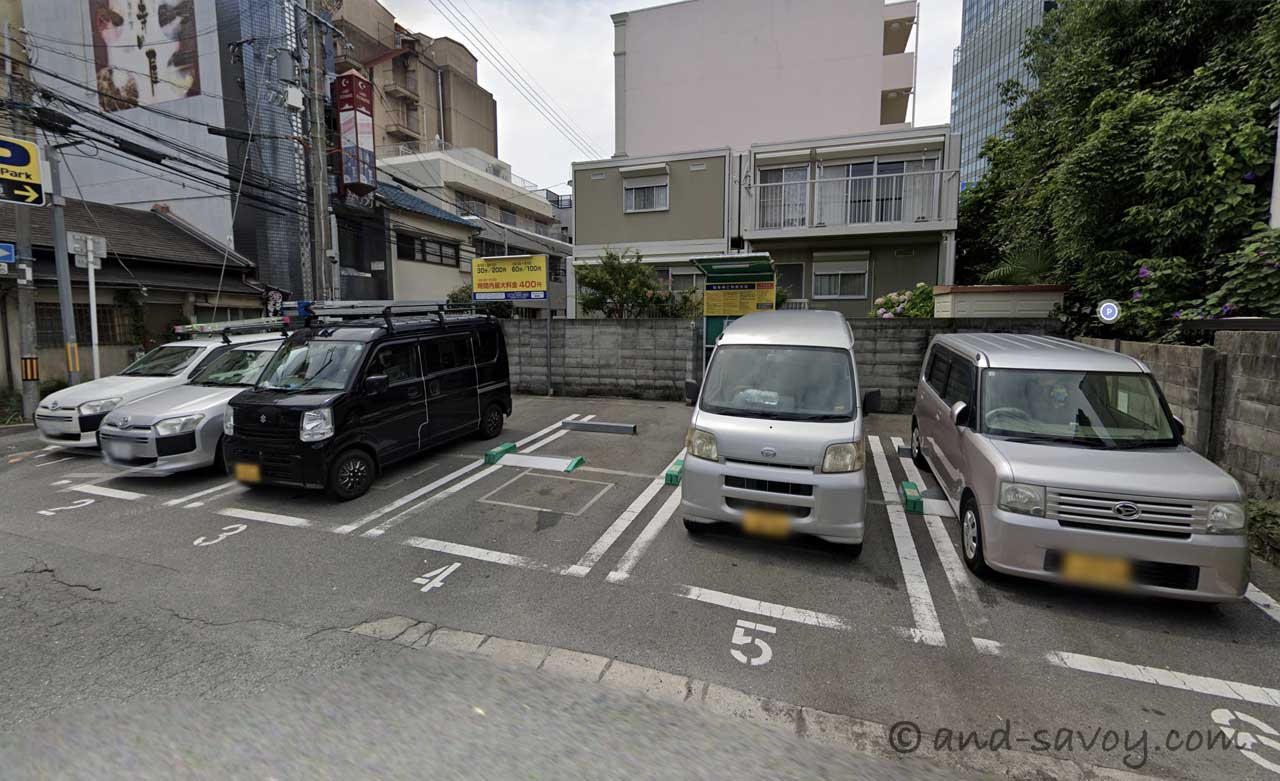 TCB枚方院近くの駐車場