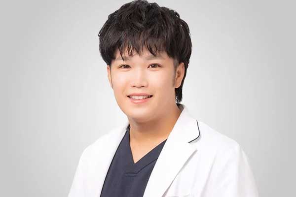 埜口 航希（のぐち　こうき）医師